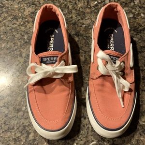 Sperry size 6